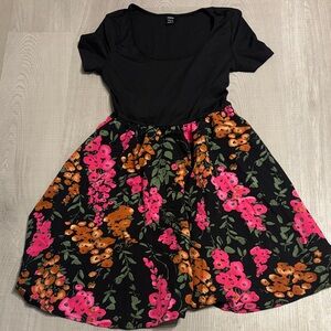 SHEIN Black V-Neck Top